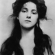 Image for article titled The In-Between History of the Half-Up Hairdo